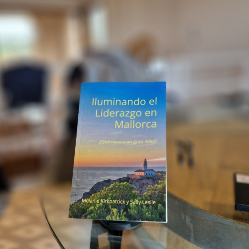 Iluminando el Liderazgo en Mallorca - Libro en rústica